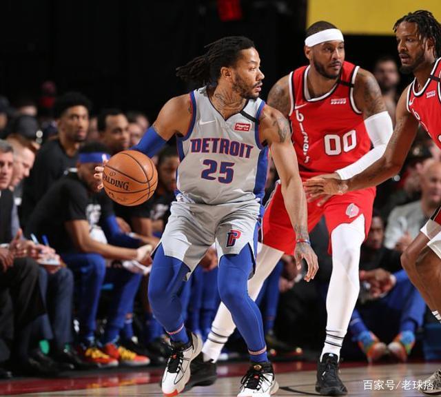 安全至上！NBA杯赛湖人弃用争议地板，恢复主场常规场地（安全优先：湖人于NBA杯赛停用争议球场地板，改回主场常规配置）