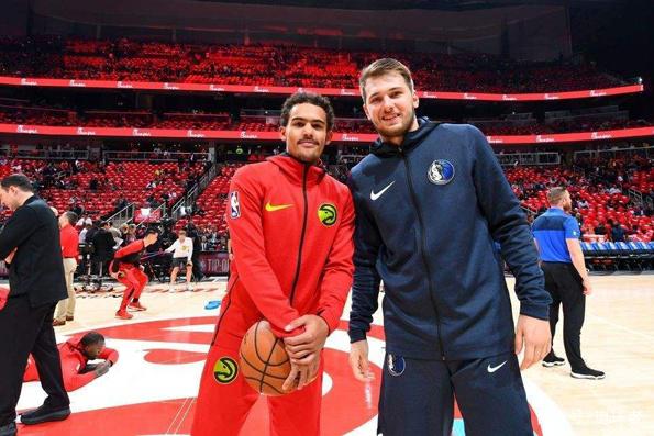 利兹联3-1切尔西，蓝军完败，暴露战术短板，惧怕强队。（利兹联3-1击败切尔西：蓝军惨败，战术短板尽显，遇强不振）