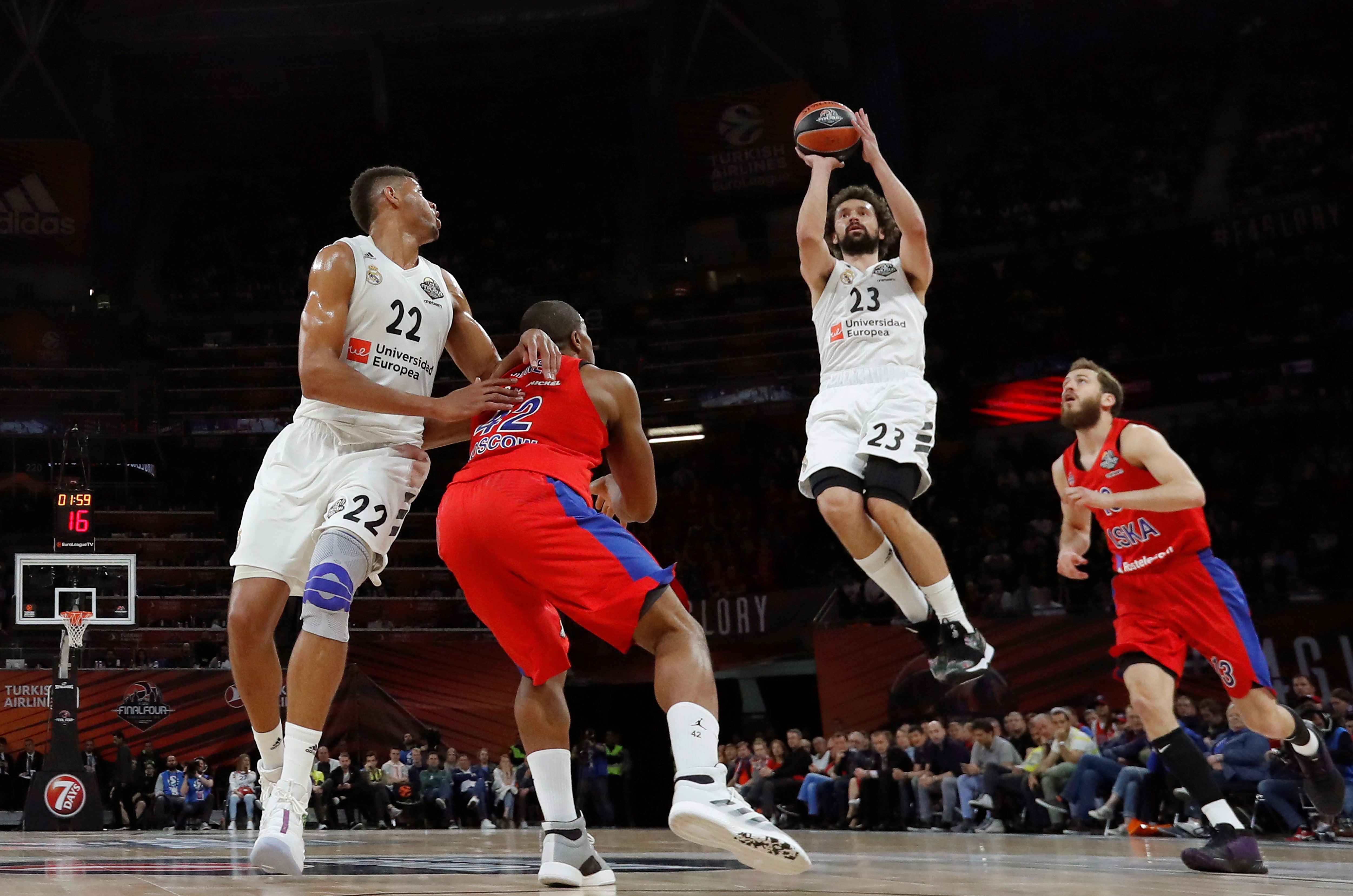 裁判成为焦点（焦点转向裁判）