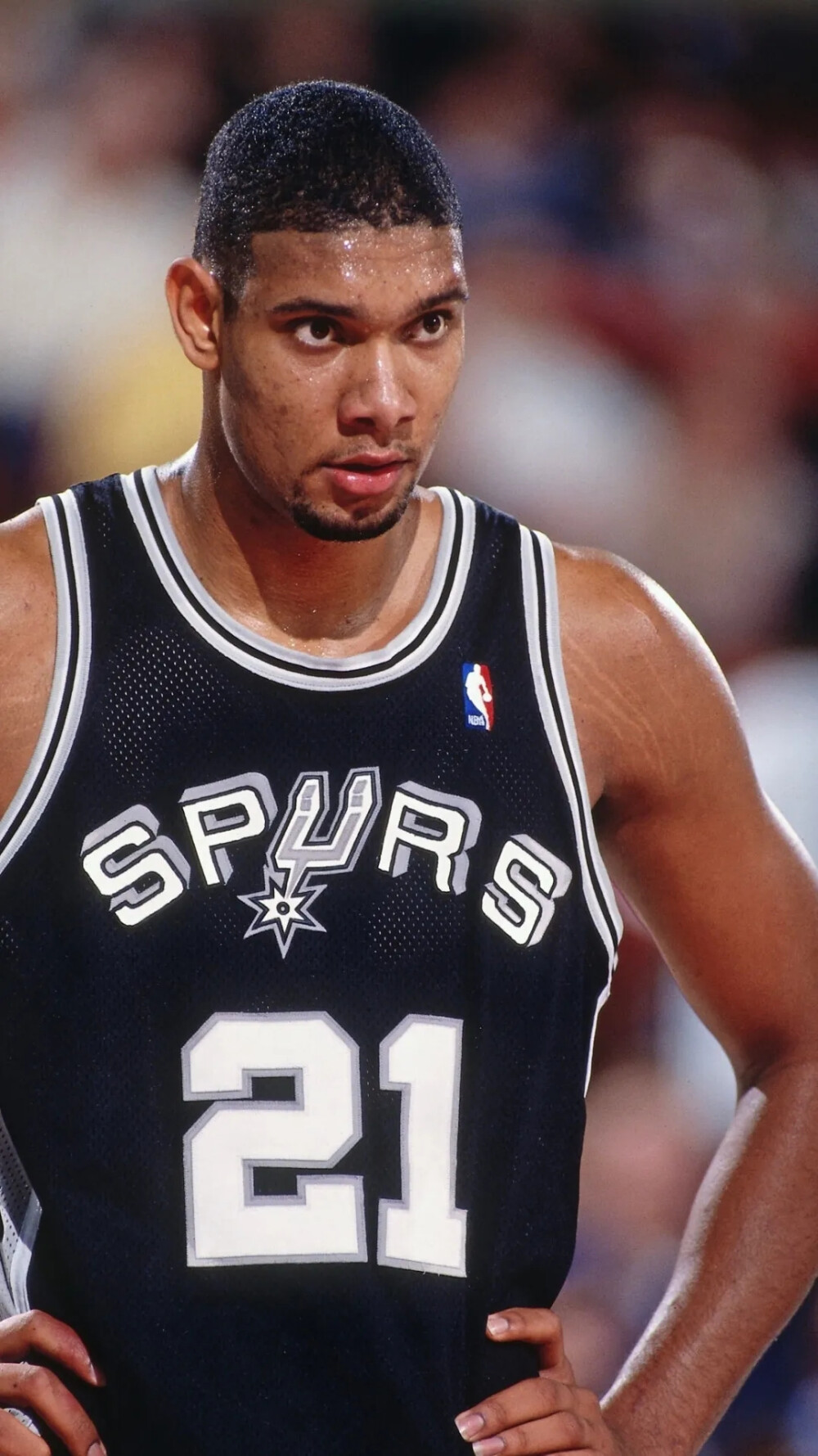 斯帅：为什么换下伊尔迪兹？我换上的是转会费5000万的奥蓬达（斯帅解释换下伊尔迪兹：让5000万欧的奥蓬达登场）