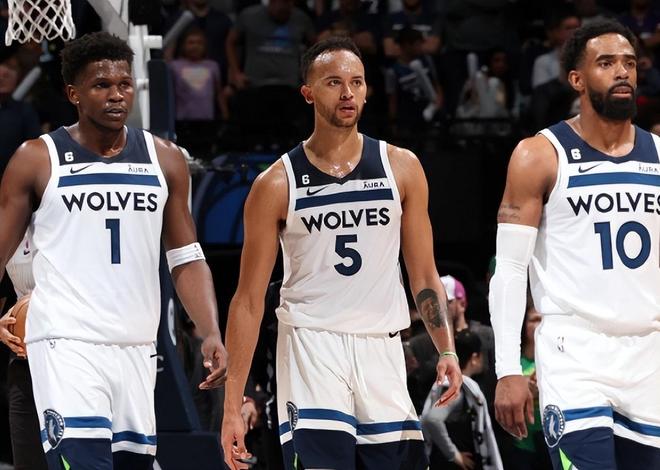 就你不争气？意大利是唯一未能直通美加墨的前世界杯冠军（众多前世界冠军中，仅意大利未能直接晋级美加墨世界杯）